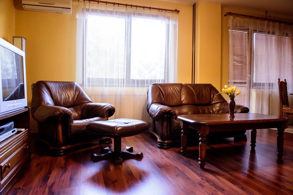 Hotel Slnecny Dvor Михаловце Номер фото